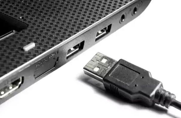 Jangan Mencharger Lewat Colokan USB Komputer