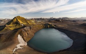 Tak Perlu Bayar Mahal Untuk Bisa Rasakan Stock Wallpaper Milik Essential Phone Ini