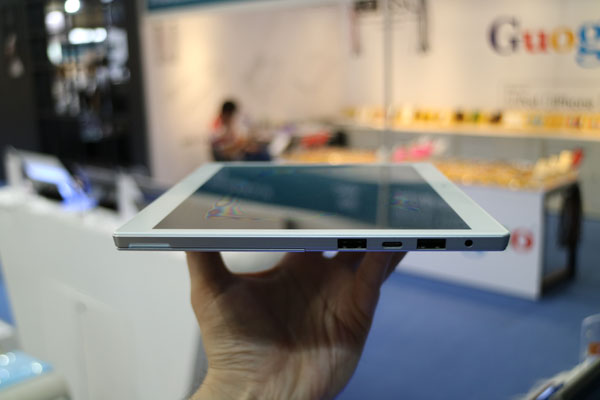 Chuwi Kenalkan SurBook Mini Pada Ajang Consumer Electronics Show