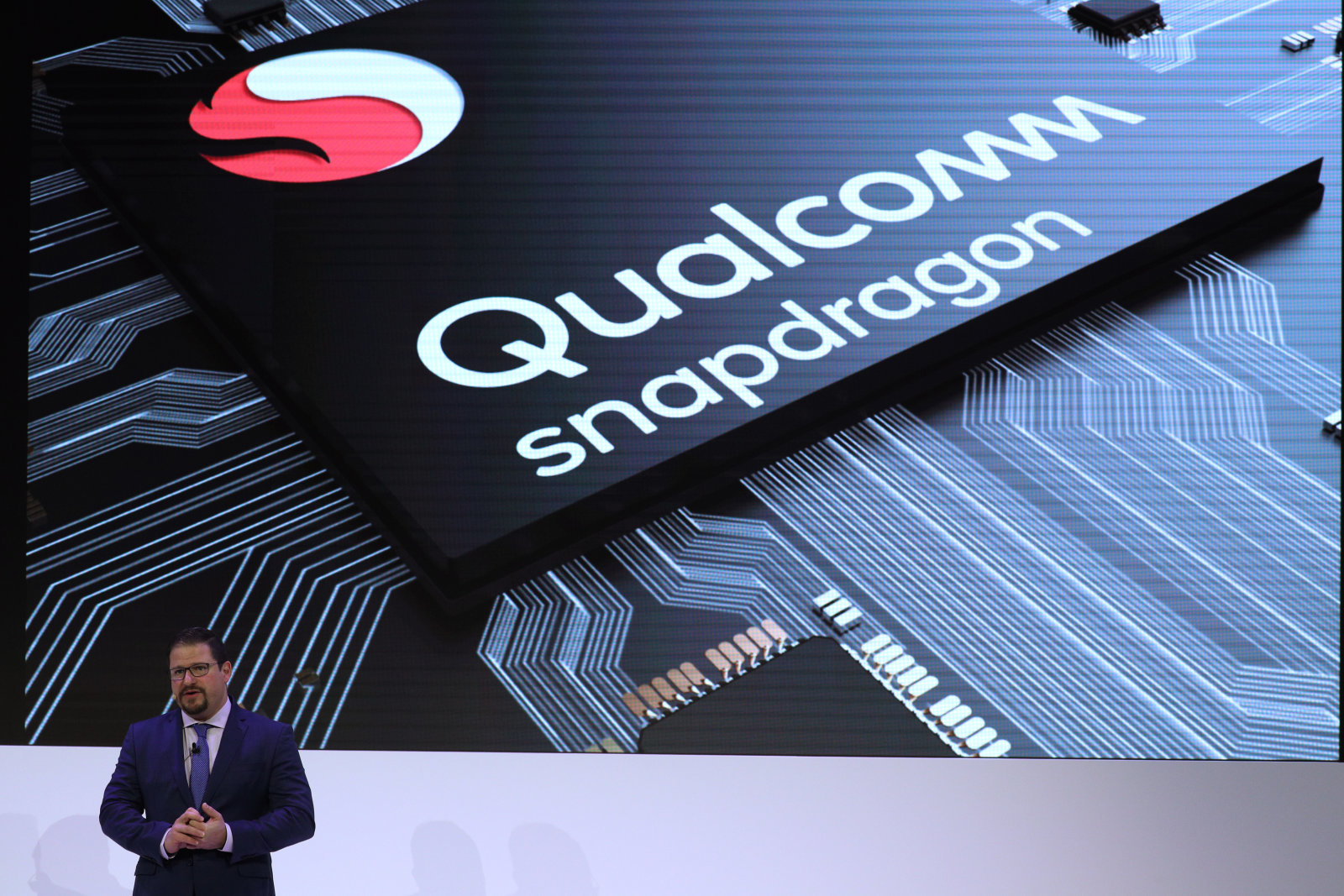 Qualcomm Siapkan Snapdragon 700 untuk Smartphone Premium