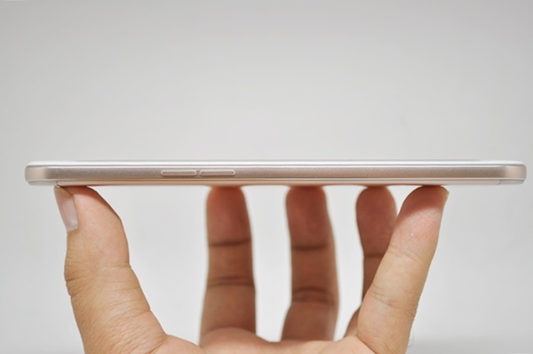 Oppo F3 Lite